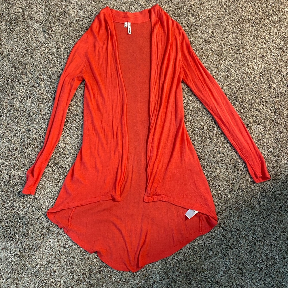 Studio Y high/low cardigan size S
